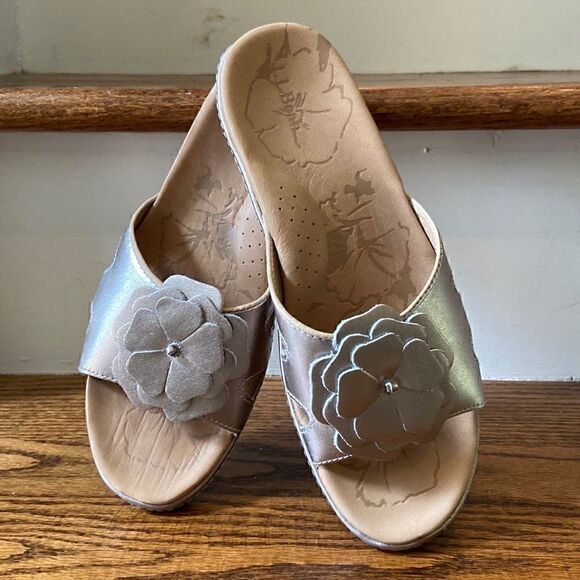 L.l. Bean Leather Sandal - Picture 4 of 10